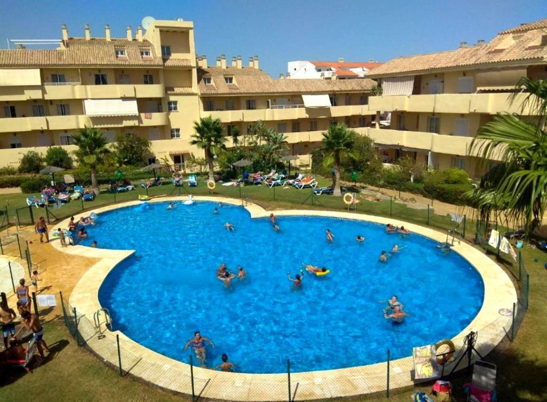 Aldea Beach Boutique Apartment Manilva Exterior photo